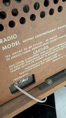 Westinghouse AM/FM Table Radio H779N7 Contemporary Walnut Wood Cabinet