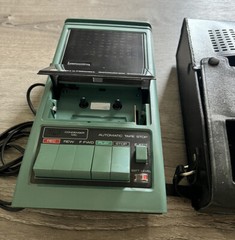 BELL & HOWELL Cassette Player/Recorder Model 3081B Educator Series W Case