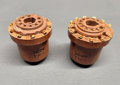 Vector T-12-C Compactron & T-9R-C Novar Socket Adapter Pair – Verified