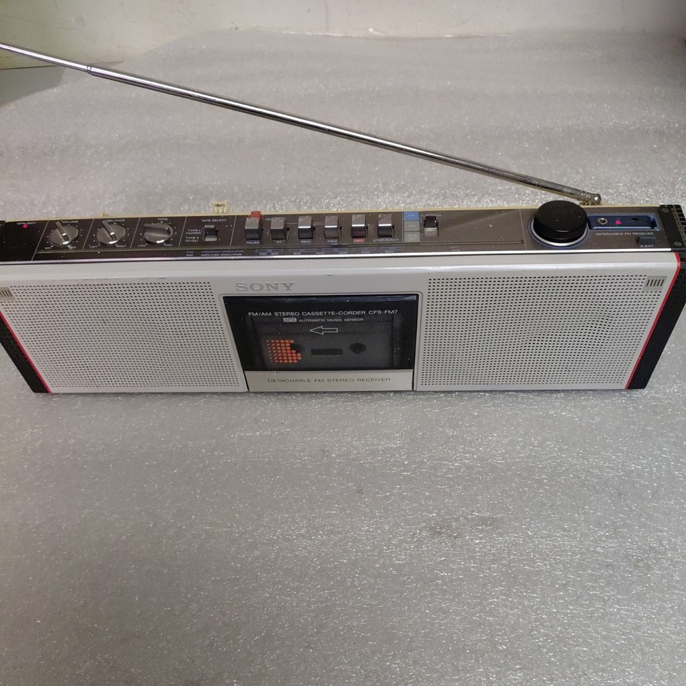 Sony CFS-FM7 model Retro Radio Cassette Recorder Vintage Boombox w/ FM Receiver