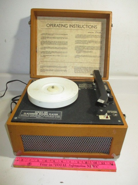 Education Classroom Series Model 100 Record Player 1970’s Works Old School