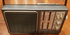 General Electric 4 Band Radio Receiver Vintage GETVWB AM FM Radio 7-2945A Tested