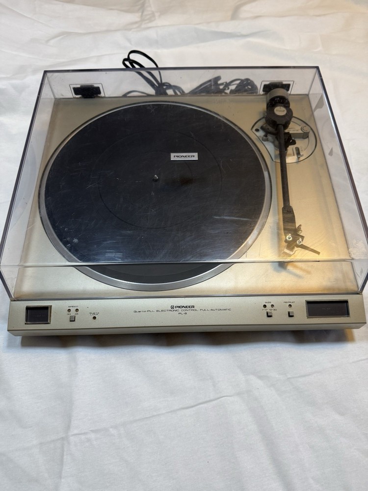 Pioneer PL-8 Quartz-PLL Electronic Control Direct Drive Full-Automatic Turntable