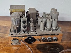 1950’s VINTAGE TUBE AMPLIFIER KZ8 TESLA 513000, made in CZECHO-SLOVAKIA *8W_100V