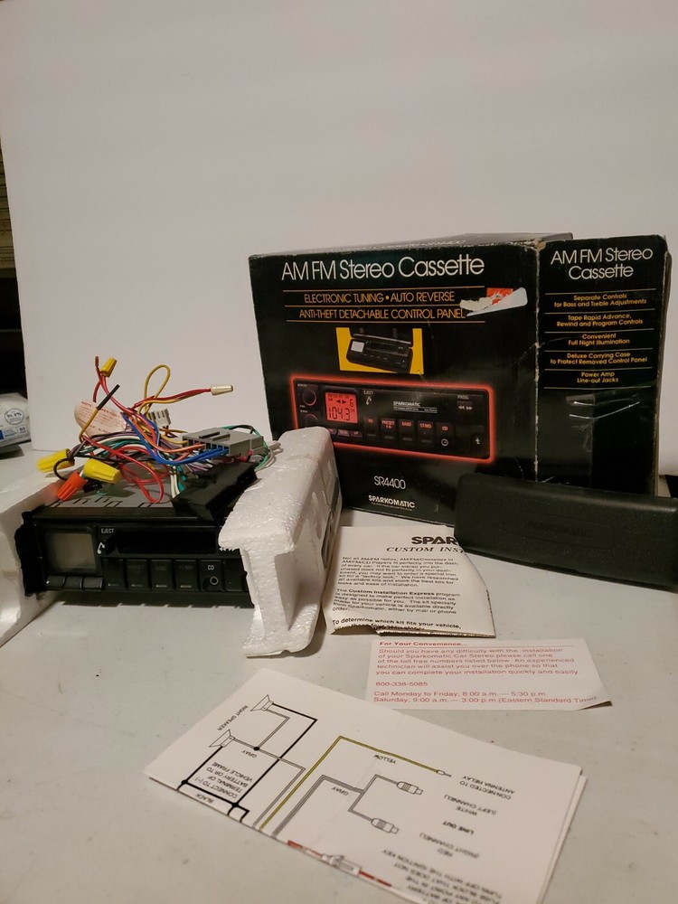 HTF Vintage Sparkomatic Sr4400 Am Fm Stereo Cassette With Box Anti Theft Control