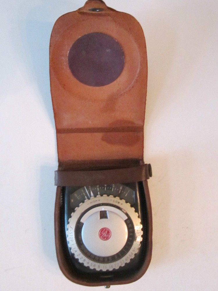 VINTAGE GENERAL ELECTRIC EXPOSURE METER TYPE PR-1 & CASE – NICE – TUB E