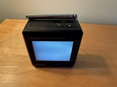 Casio TV-7500 Portable Color LCD TV Vintage Mini Television 4 Inch Works Analog