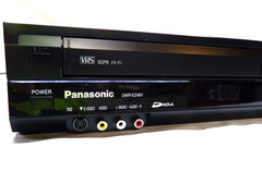 PANASONIC DMR EZ48V HiFi VCR DVD Player Recorder w/Remote HDMI *SEE VIDEO * Nice