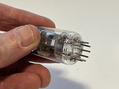 Made In China 12AX7B Vacuum Tube Tests Good 120 / 98