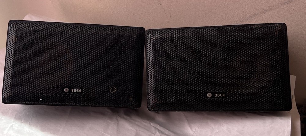 Pair of VTG 80’s COUSTIC Model CS8866 2-Way Speakers 100W Max Indoor/Outdoor