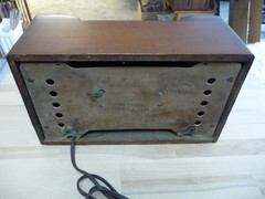 Delco R-1229 tube AM radio