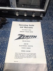 Vintage Zenith Retro MCM Solid State Circle of Sound AM FM Alarm Clock Radio