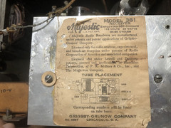 2 Antique 1929 Grigsby-Grunow Majestic Wood Pirate Chest Tube Radios Model 381