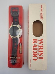 Vintage 1976 Young World Wrist Radio AM FM Model 91-225 w/ Box – Untested – Rare