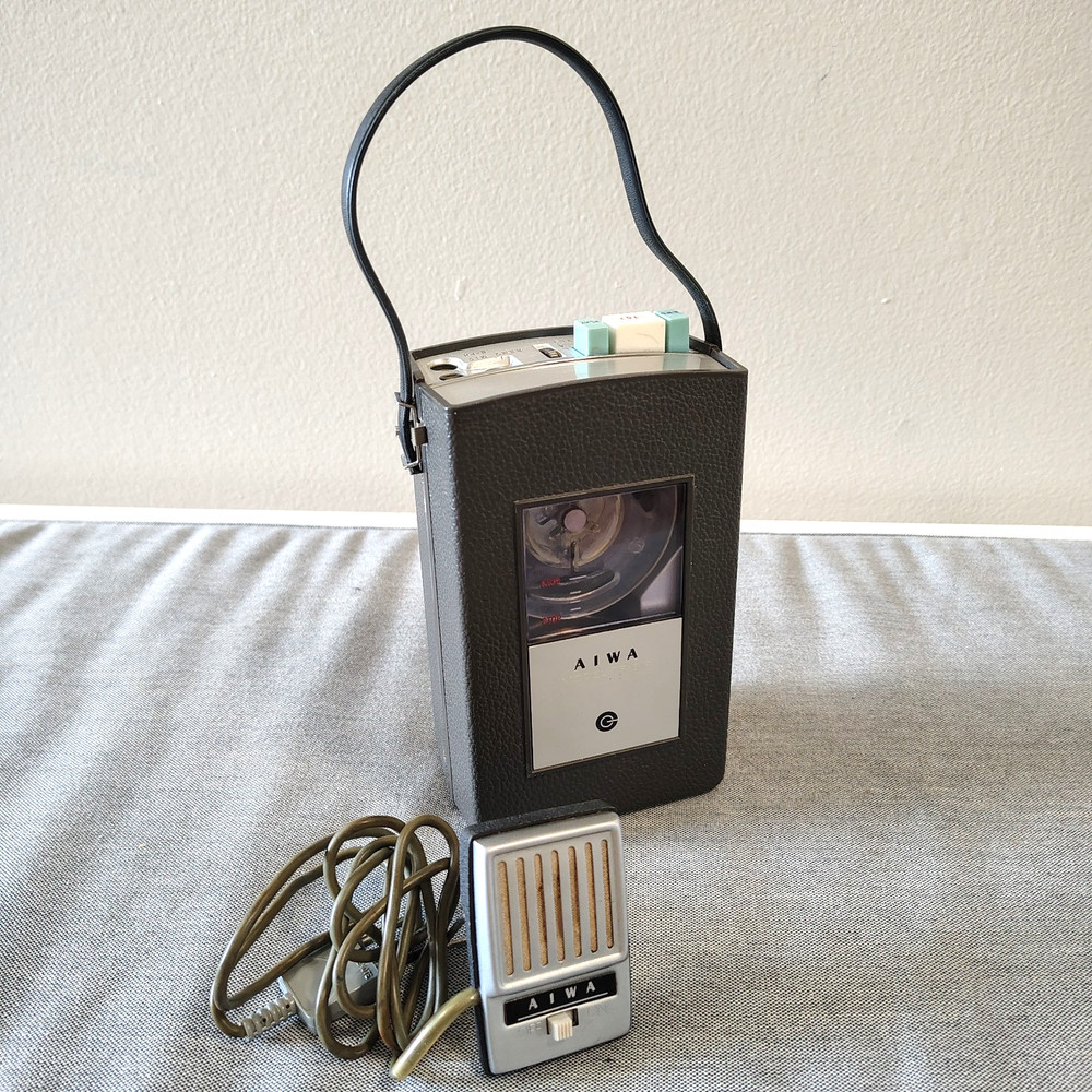 Aiwa TP-61R Rare Vintage Pocket Reel Tape Recorder Japan – Plays!