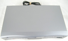 BROKSONIC VHS / DVD Player Combo 4 Head HI-FI DVCR-810 Series C Tested No Remote