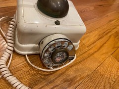 1967 United States Telephone Company heavy Rotary Phone MODEL US 4 – JAPAN
