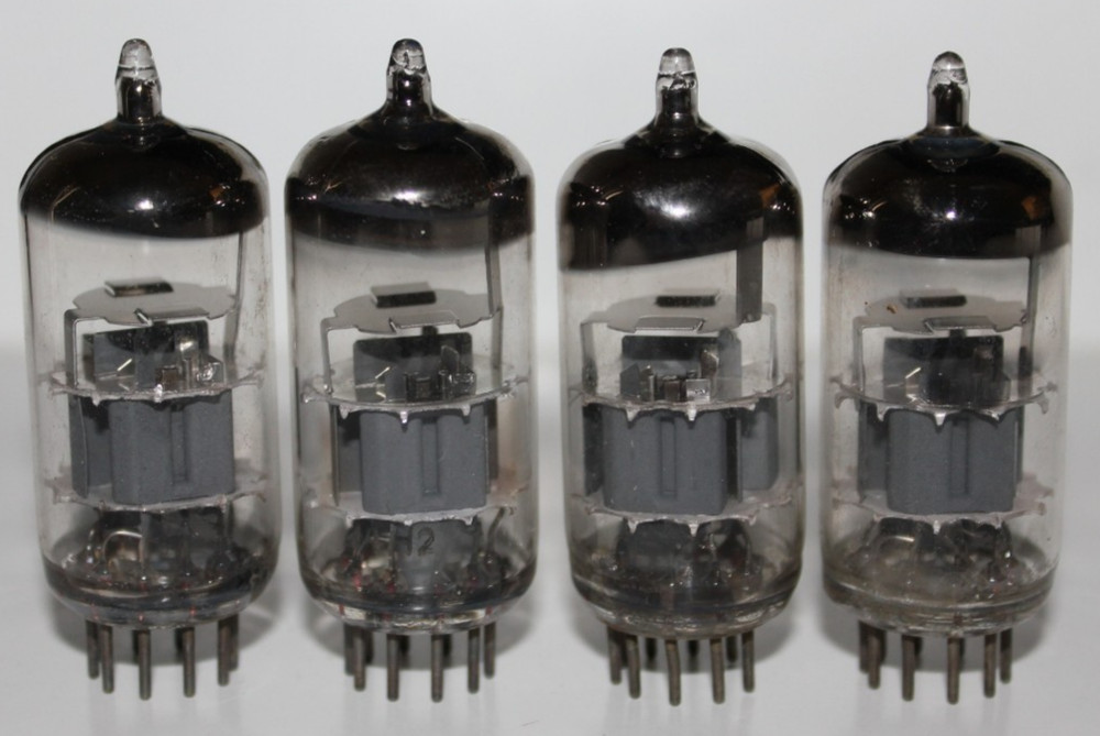 4 X Amperex Bugle Boy 6DJ8 / ECC88 tubes, made in Holland, Tested Excellent (45)