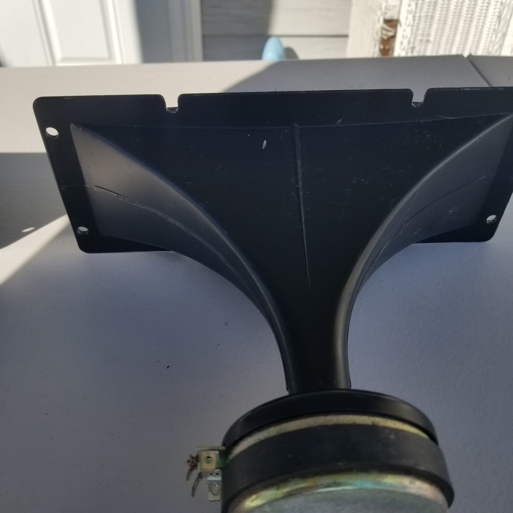 A Pair Of Fostex Corp Tweeters Model # 025h30 Nice Shape Untested