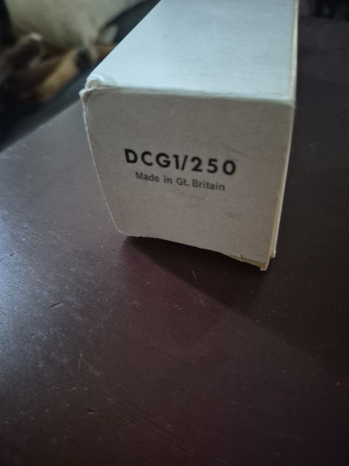 Vintage DCG1/250 Tube.