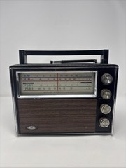 Vintage Unisonic Solid State AM/FM Radio 15 Transistors Works