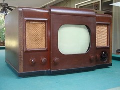 Vintage 1940s DeWald BT-100, 10″ Table Top TV, RCA 630 Clone