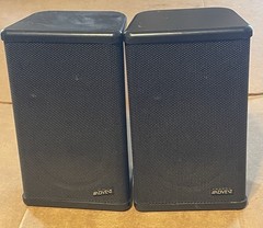 PAIR OF VINTAGE ADVENT MINI INDOOR/OUTDOOR SPEAKERS BLACK