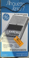 GENERAL ELECTRIC CASSETTE RECORDER MODEL 3-5157 3 WAY POWER – Works Great*