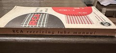 1954 RCA Receiving Tube Manual RC-17 – Vintage Technical Data Book