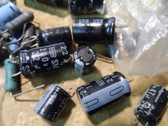BIG LOT of VINTAGE. DIODES, TRANSISTORS. CAPACITORS COILS… ?? Look to be used