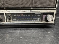 Vintage General Electric #7-4140A AM/FM Radio Faux Wood Grain Working