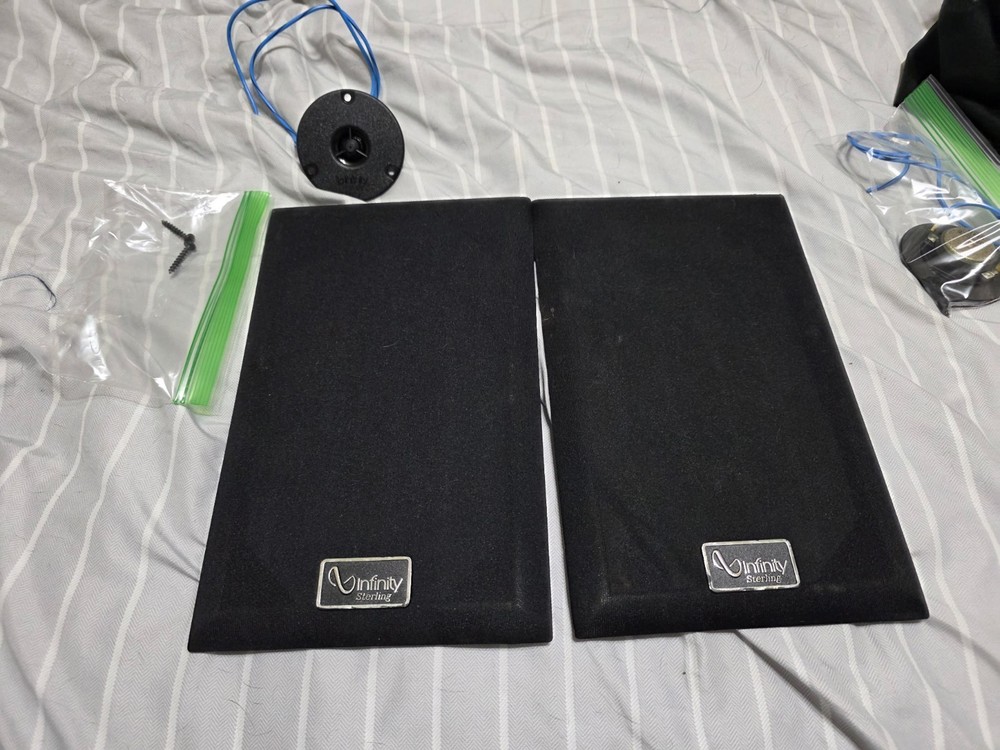Infinity Sterling: 2 tweeters/2 speaker grills with pegs Bundle