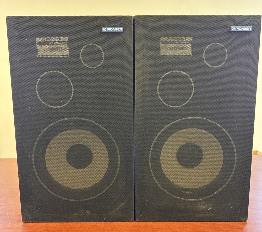 Vintage Set of 2 Pioneer CS-G201WA 11 Speakers Laminated Wood UNTESTED