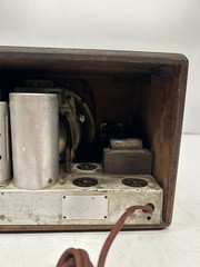 Vtg Antique Silvertone Superheterodyne Wood Cabinet AM Tube Radio As Is