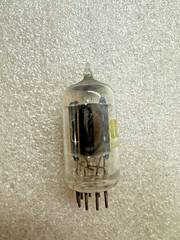Webcor 12AX7 Clear Top Long Plate Preamp Tube RCA