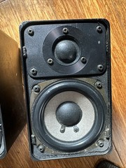 Realistic Minumus 7 Indoor Outdoor Bookshelf Speakers Model 40-2030C With Wires.