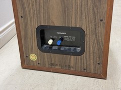 -US Duty Paid- Rare Walnut Pioneer Model CS-E400 Bookshelf Speakers
