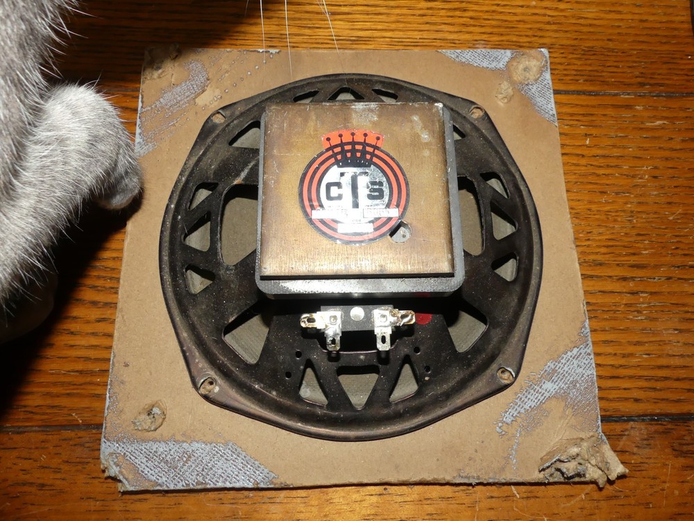 Vintage CTS 8″ inch 8 Ohm Speaker 8FR10 7422