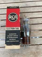 1 NEW IN THE ORIGINAL BOX RCA 807 VACUUM TUBE ELECTRON TUBE RADIOTRON
