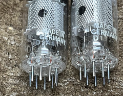 MEGA RARE SIEMENS NOS MATCH PAIR EF806S EF86 6267 Z729 1960S GERMANY TUBES VALVO