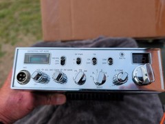 General HP40 W 6 Band AM -FM Radio