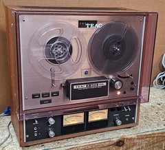 BEAUTIFUL TEAC A-4010GSL 4010 GSL 7 INCH REEL TO REEL WITH ORIGINAL DUST COVER !