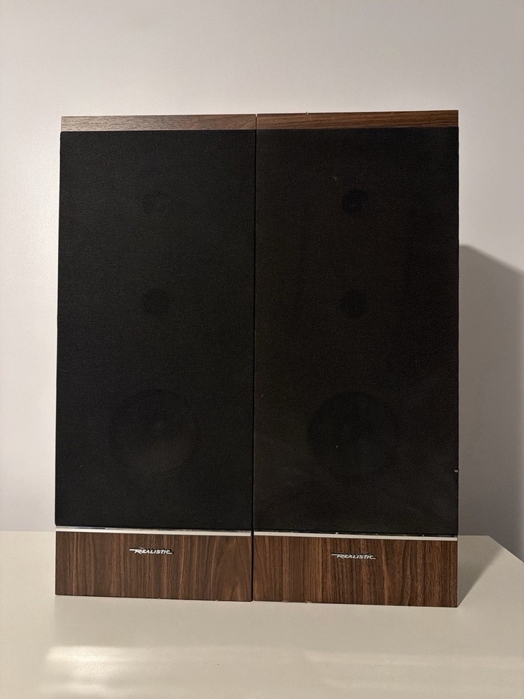 Vintage Realistic Floor Speakers Pair 29” Tall Tested Sound Great
