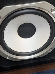 Fisher DS-810 3-Way Bass Reflex Hi-Fi Studio Standard 5-50W 8 OHM Speaker (Pair)