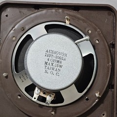Lot 2 Vintage RV Speakers Audiovox 110T 2005A 4 OHMS 15W Taiwan – UNTESTED