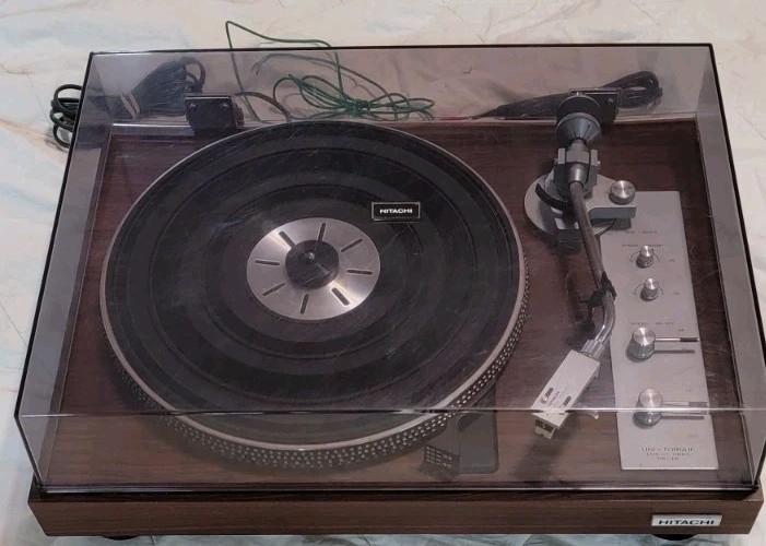 Hitachi turntable PS-48 Fully Functional Rare Vintage Record Player