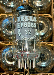 2x New TESLA ECC806S/EF86/6267 tube, matching batch number