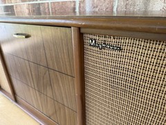 🍊Vintage 1960s/70s Magnavox Micromatic Record Player | Model 1SC602 SAVE ME!