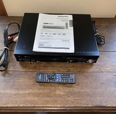 Panasonic DMR-EZ48V VCR-DVD Recorder Combo w/ Remote and cables VHS Working