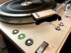 Great Condition Vintage Philips 212 Electronic Turntable -Cleaned and Serviced